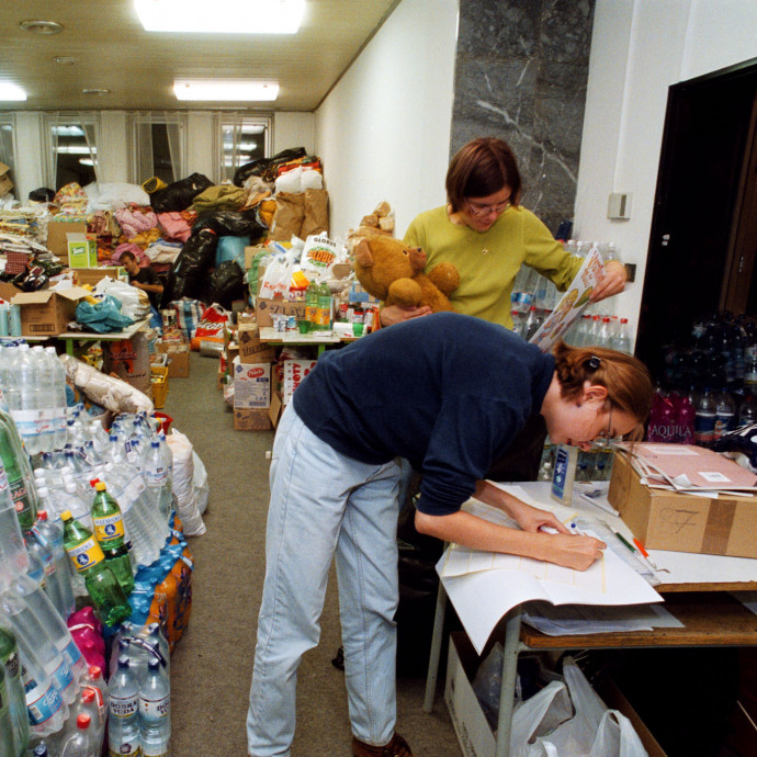 Csehországban kötelező lett segélyszervezetnek átadni az el nem adott élelmiszert