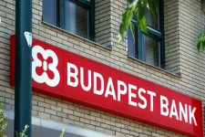 Hatalmas bankot rakhat össze a kormány Mészáros Lőrincékkel