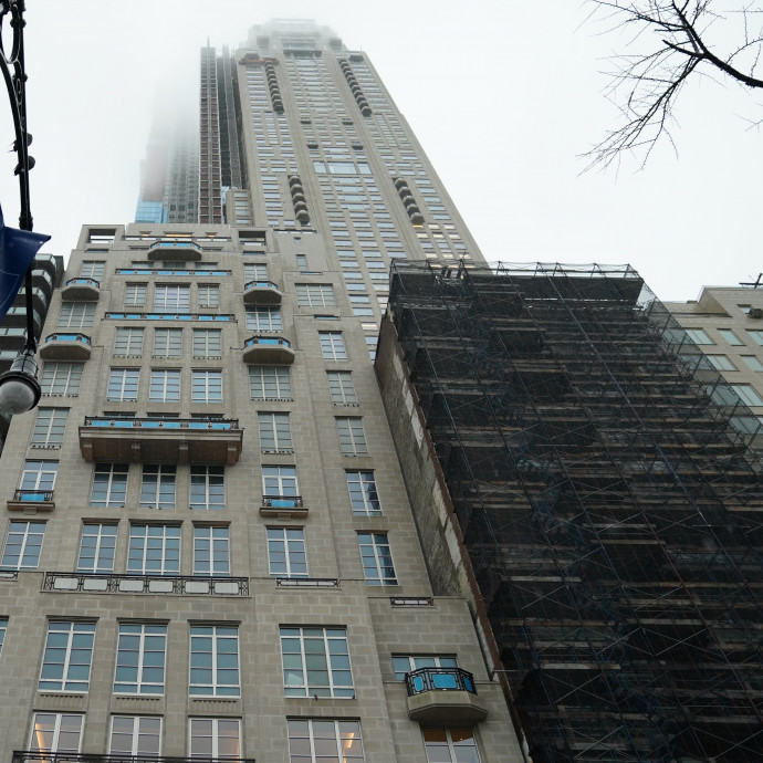 A milliárdosok megadóztatásához vezethet a 66 milliárdért vett New York-i lakás