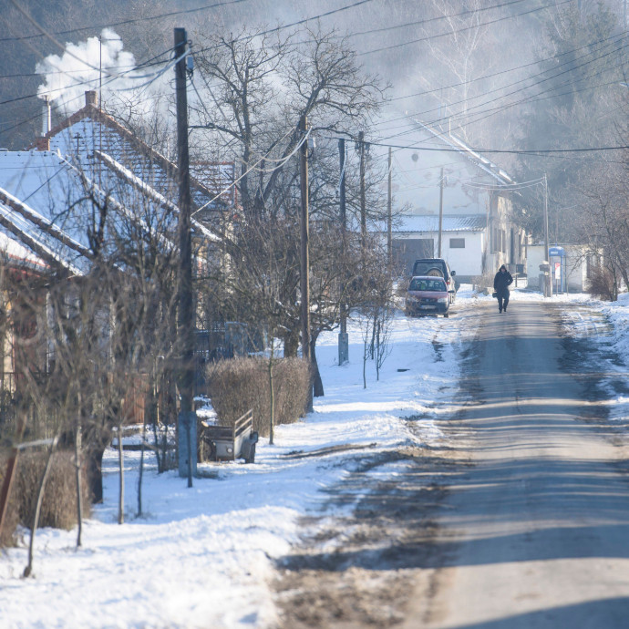 A magyar falvakban és a 70 év felettiek körében meglepően elfogadott a feketegazdaság