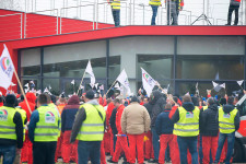 Audi sztrájk: nem mindegy, hogy mi mennyi