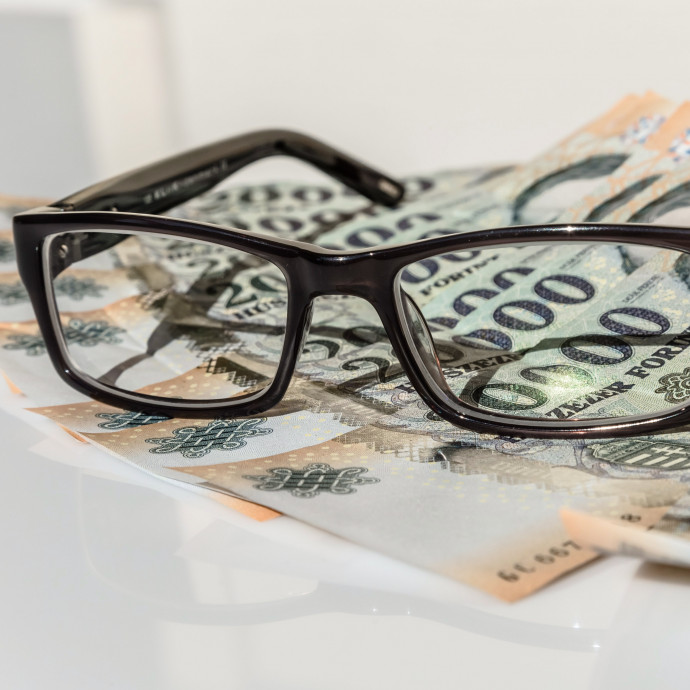 Hétfőtől kevesebbet buksz, ha kölcsönadsz az államnak