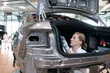 A konyhástól a mérnökig mindenki kap másfél millió forint bónuszt a német Volkswagennél