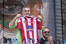 Orbán Viktor személyesen karolja fel a magyar foci térfoglalását Romániában