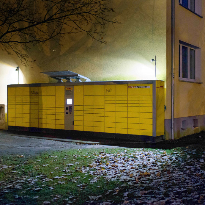 Hamarosan már csak felárért hozzák ki a csomagodat a futárcégek