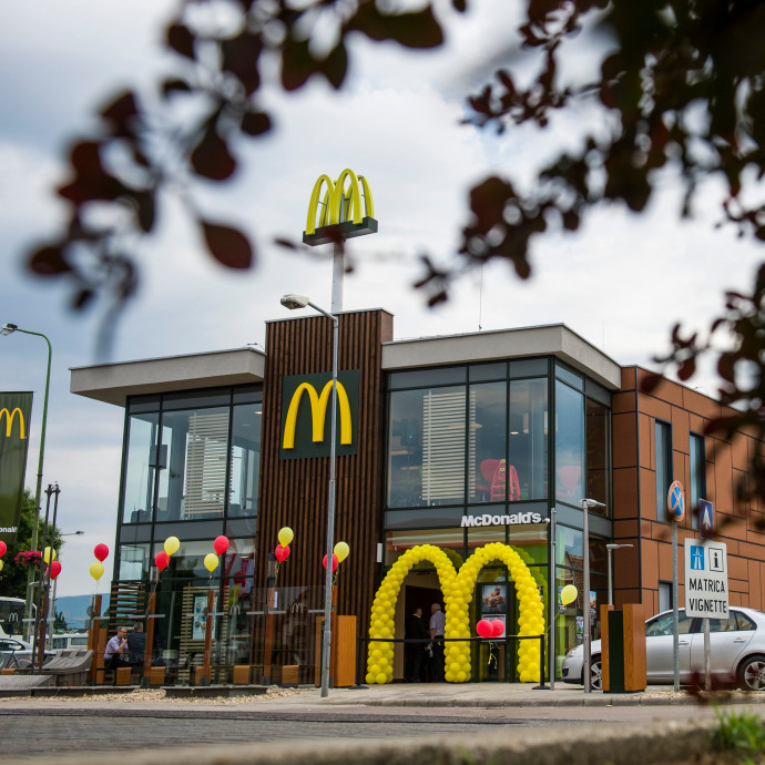 Mostantól nem ehetsz úgy Big Mac-et, hogy abból ne részesüljön a NER