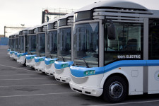 Nem az elektromos autóktól kell félniük az olajtermelőknek