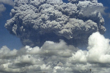 Elég vad ötlet, de ha teleszórjuk az eget vegyi anyagokkal, akkor csökkenhet a globális felmelegedés