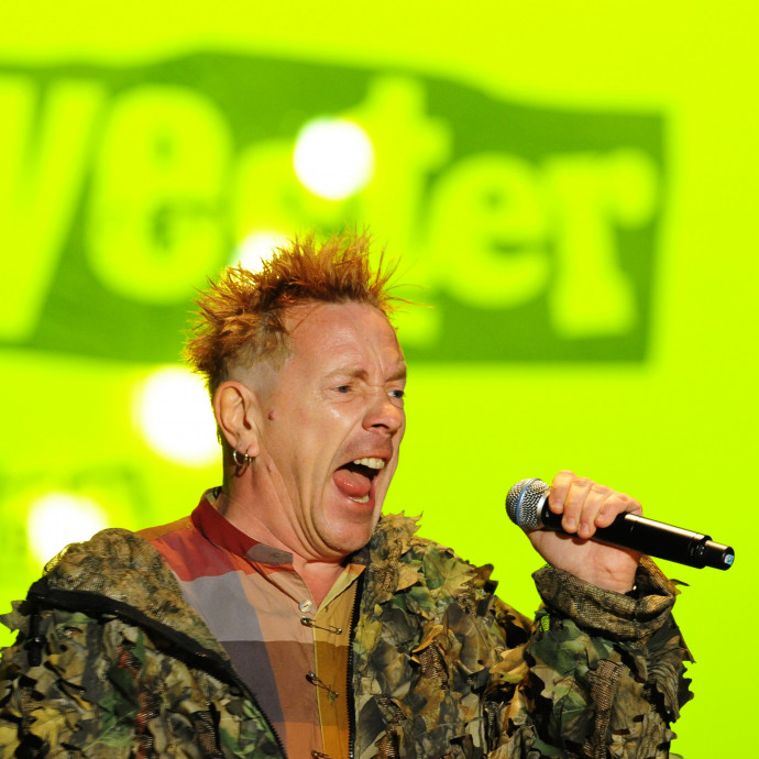 Sokkal olcsóbb, de környezetszennyezőbb is lett a zenehallgatás