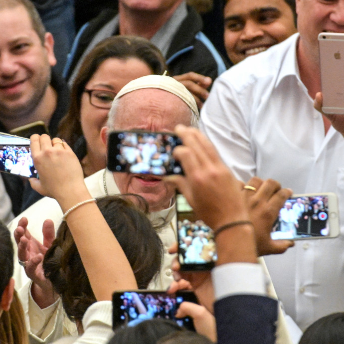Nyolc éve benne van a mobilunkban, mégsem használjuk, mi az?