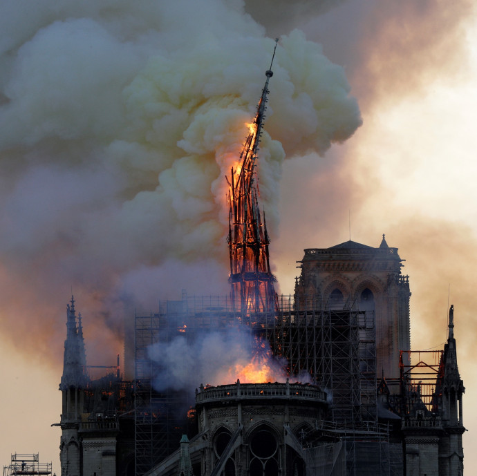 A Notre Dame kigyulladása a magyar műemlékek sebezhetőségére is rámutat