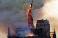 A Notre Dame kigyulladása a magyar műemlékek sebezhetőségére is rámutat