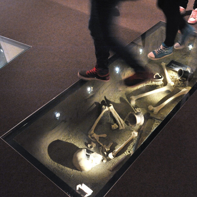 Újabb csontvázat talált az Eurostat a magyar államadósság szekrényében