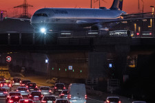 Jó hír az utasoknak, amire Európa legnagyobb légitársasága panaszkodik