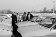 A 80-as évek óta nem kellett annyit várni egy új autóra, mint ma