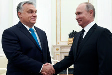 Körbezártak minket az oroszok, és a kormány önként sétál a karjaikba