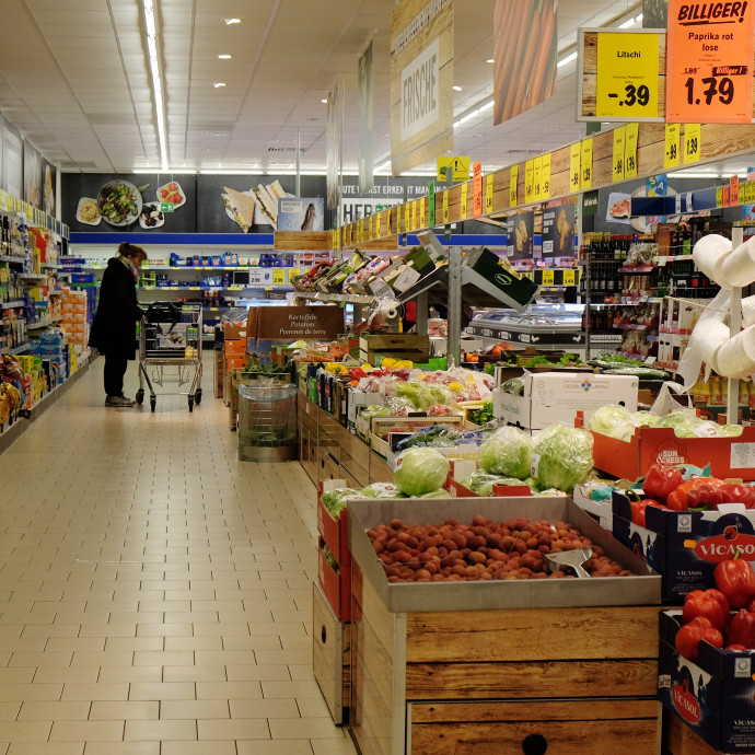 Már nem az olcsóság vonzza a vásárlókat, át kell alakítani az Aldi-Lidl modellt