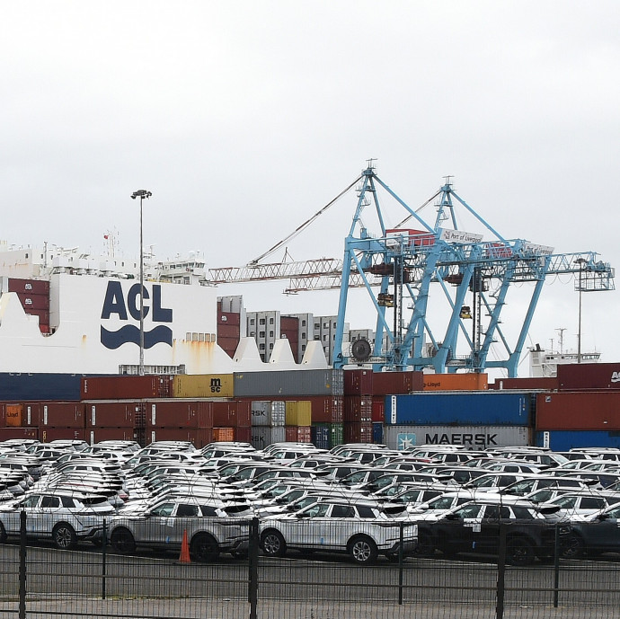 Az utolsó pillanatig megizzasztja Trump a távozó uniós vezetőket