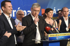 A Facebook árulkodik arról, hogyan robbanthatott a DK és a Momentum