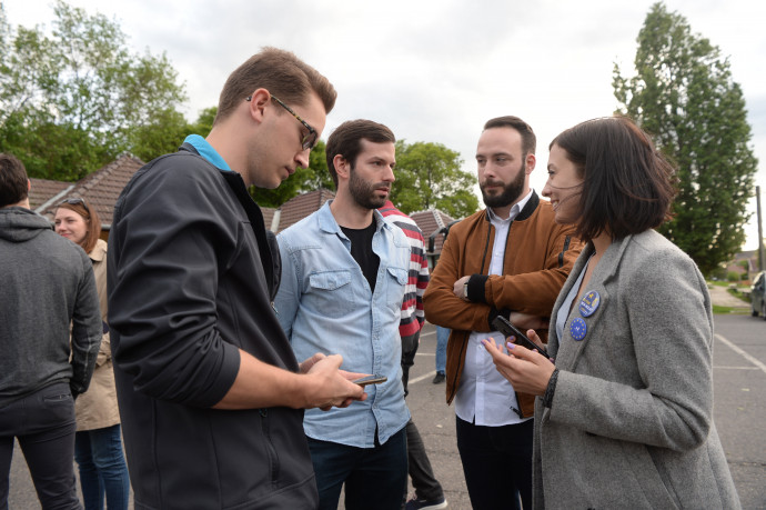 Fekete-Győr András elnök, valamint Berg Dániel és Cseh Katalin elnökségi tagok a Mi Hazánk törökszentmiklósi tüntetésén. Fotó: Balogh Zoltán/MTI