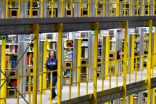 Közeleg a fordulópont, valamiről mindenképp le kell mondani a webáruházaknál