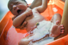 Tényleg kevesebbet érnek a július előtt született gyerekek a kormány szerint