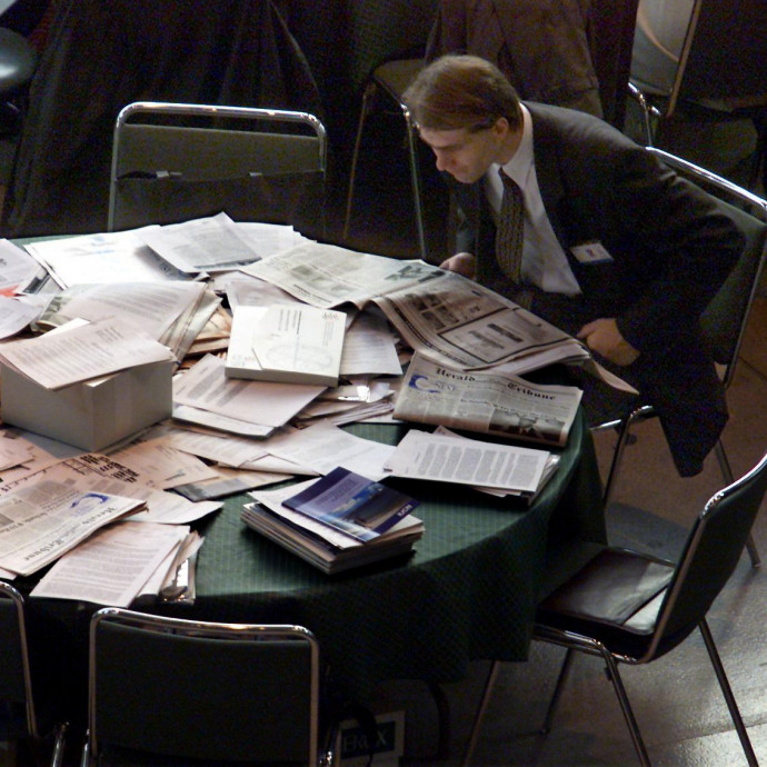 Egy Nobel-díjas ötlettel csökkenthetők a közkiadások, nálunk mégis alig használják