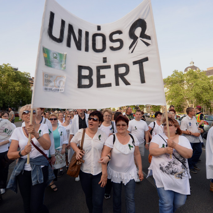 Nettó 329 ezer forintot fogunk keresni a kormány szerint négy év múlva