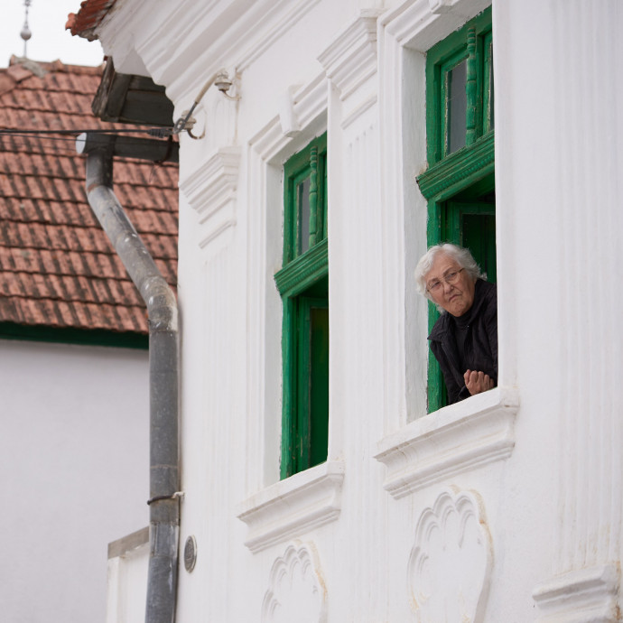 Lehagyják a román nyugdíjasok a magyarokat anyagilag, ha végrehajtják a megszavazott emelést