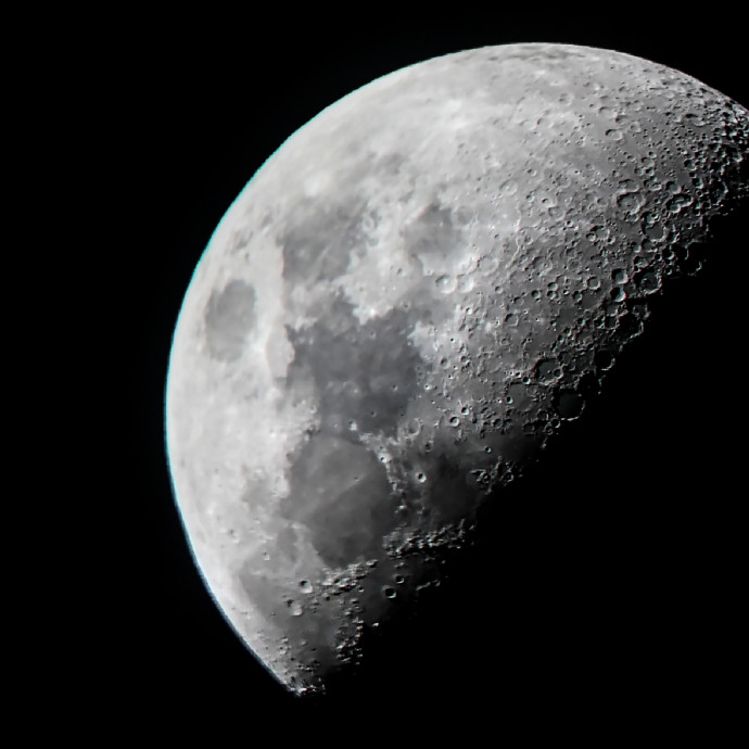 Az első Holdra szállás után 50 évig csend volt, most hirtelen mindenki oda akar menni