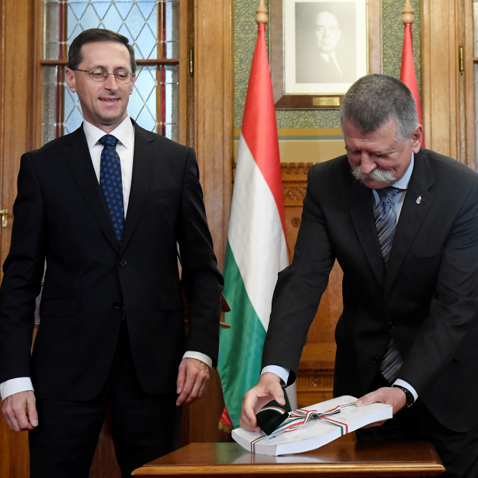 A fizetéseket a magyar állam adóztatja legerősebben a régióban
