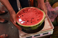 Egyre többet faragnak Magyarország olcsóságából az emelkedő árak