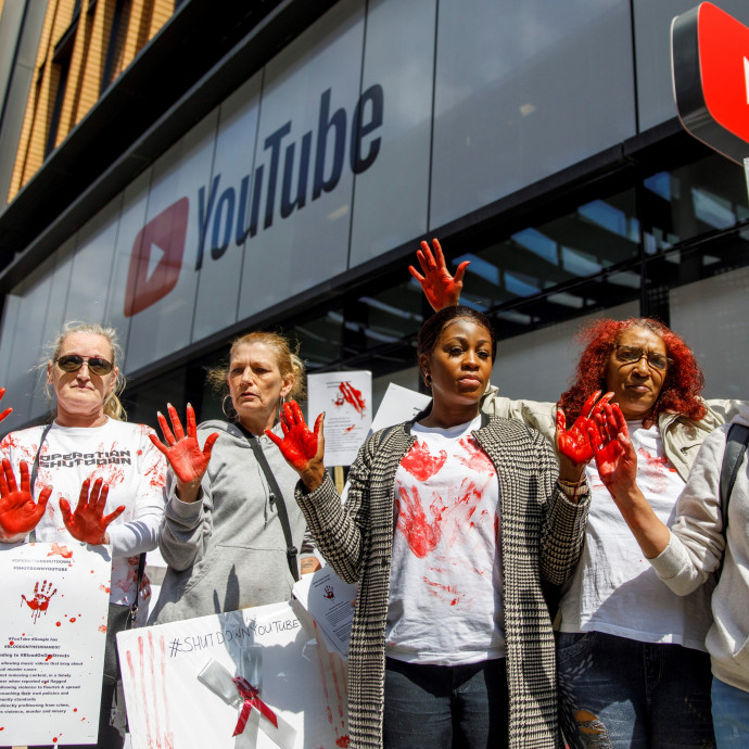 Akaratlanul is mérgező elegyet sikerült gyúrni a YouTube ajánlórendszeréből