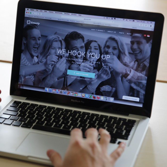 Az internet kiiktatta a barátok közvetítő szerepét a párválasztásból