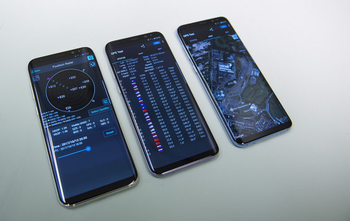 A Samsung Galaxy telefonoknak már a nevük miatt is látniuk kell a Galileo holdakat (Fotó: ESA)