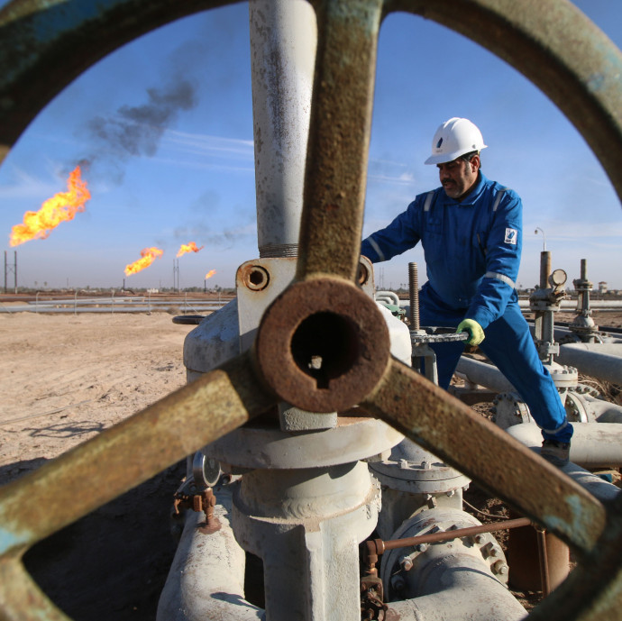 Nem csak klímaválságba szaladunk bele, ha nem szakadunk el az olajtól és a széntől