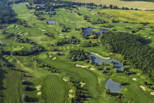 Orbán Viktor apjától bérli Mészáros Lőrinc az alcsútdobozi golfpályákat