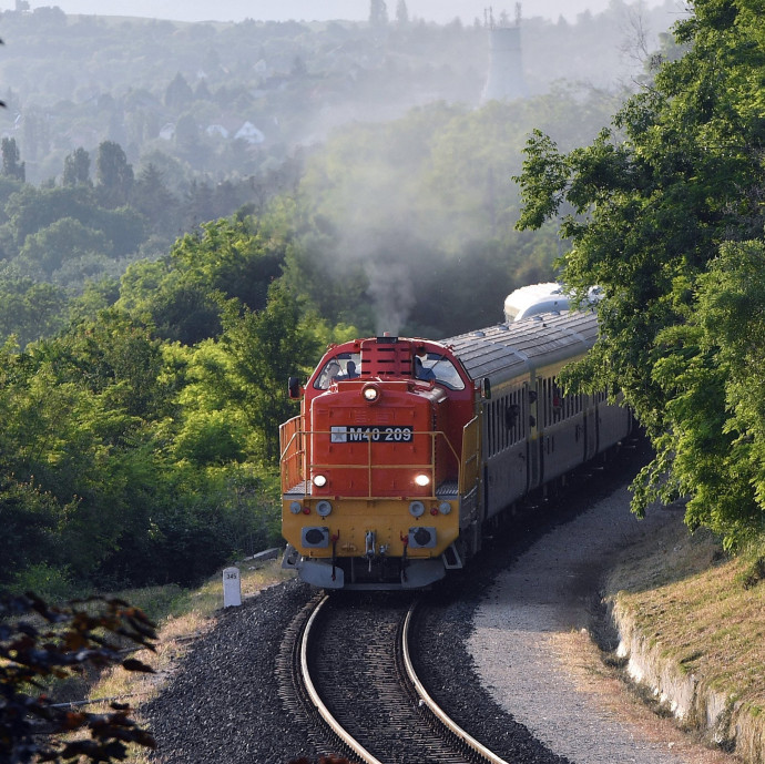 Egymás torkának estek, mert elfogyott a pénz a túlárazások miatt