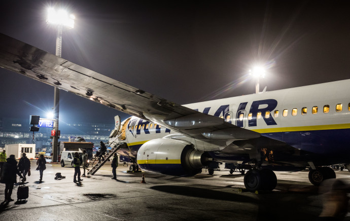 Egy Ryanair-gép Berlinben. Fotó: AFP