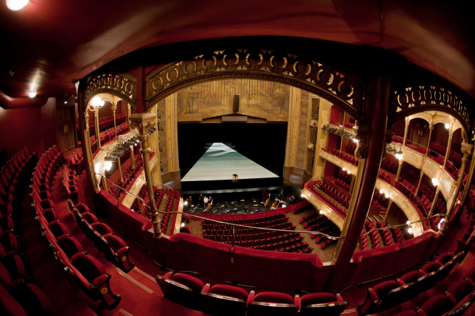 Több mint egymillió ember tűnt el a színházakból, miután megszűnt a kultúr-tao