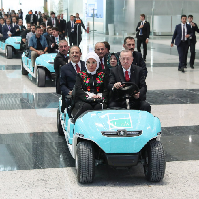 Lassan elfogy Erdogan fájdalomcsillapítója