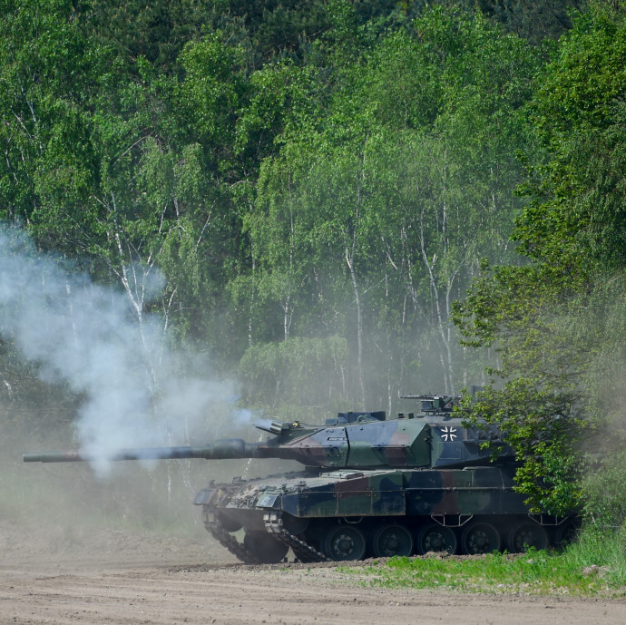 Nagyon rég nem költöttünk annyit fegyverekre, mint most és a következő években