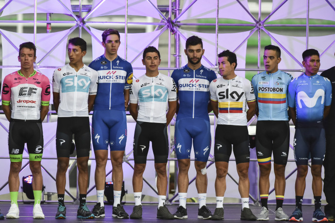Kolumbiai profi kerékpárosok egy hazai versenyen, 2018 februárjában. Balról jobbra: Rigoberto Uran, Egan Bernal, Alvaro Hodeg, Sebastian Henao, Fernando Gaviria, Sergio Henao, Jarlinson Pantano, Nairo Quintana. Fotó:AFP/Europress