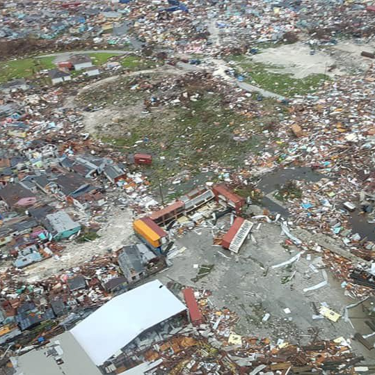 A bahamai tragédia megmutatja kicsiben, hogy mennyire sebezhető a modern világ