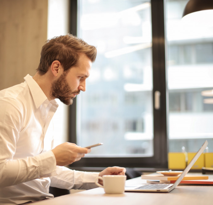 Visszavágnának a bankok a fintech cégeknek