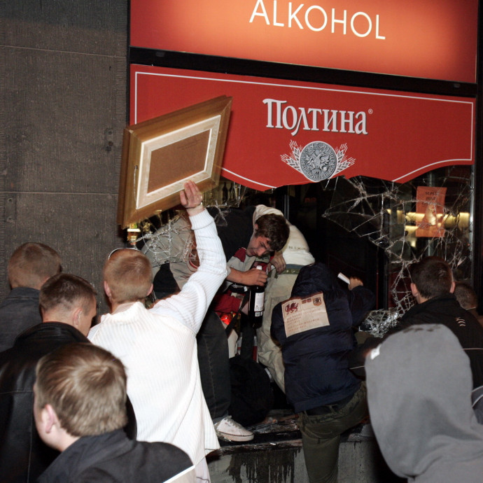 Hadat üzentek az alkoholizmusnak, csúnyán elbukták a háborút