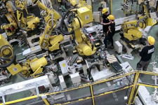 Panellakásból indult magyar cég robotizálja a legnagyobb multikat