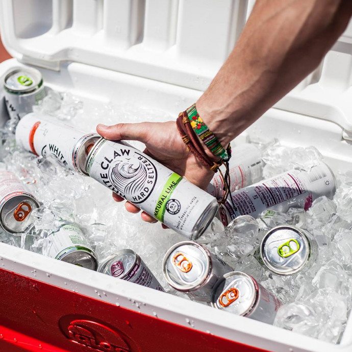 A fröccsnek annyi, ha ilyen tempóban tör előre az alkoholos ízesített szóda