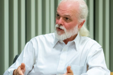 „Energiatermelési szempontból semmi értelme nincs atomerőművet építeni”