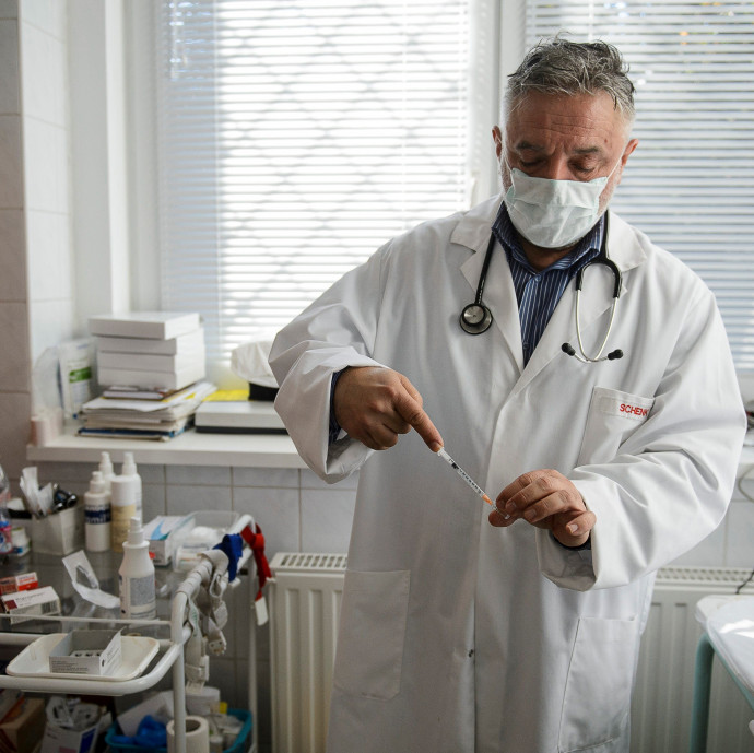 Lassan nyugdíjas korú egy átlagos háziorvos, de egyre több helyen nincs is